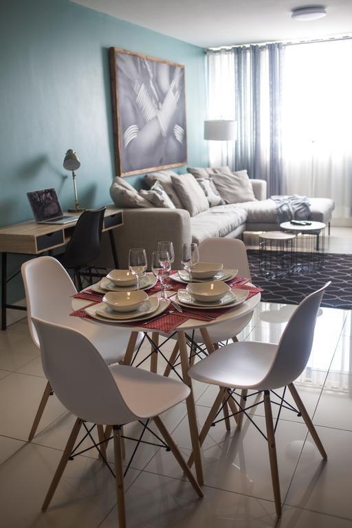 Apartment 64 At 77 On Independence Ave Βίντχουκ Εξωτερικό φωτογραφία